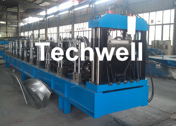Petit pain de panneau de toit d'envergure de K formant la machine pour la largeur 914mm, pouvoir étendu de bobine de la capacité 17.7kw