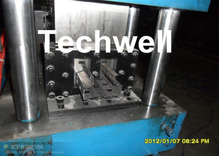 Petit pain droit de support de stockage de feuille en acier d'étagère formant la machine pour le profil de rayonnage de stockage en métal