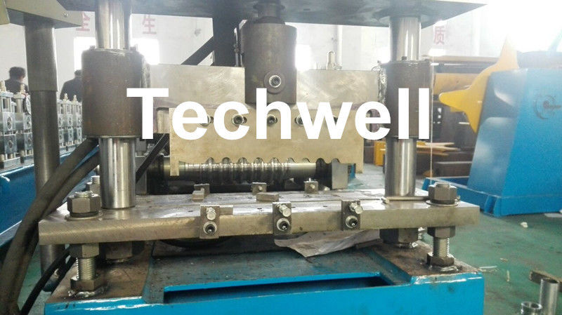 La structure métallique de guidage de colonne laminent à froid former la machine pour faire le panneau ondulé de feuille avec l'épaisseur de 0.3-0.7mm