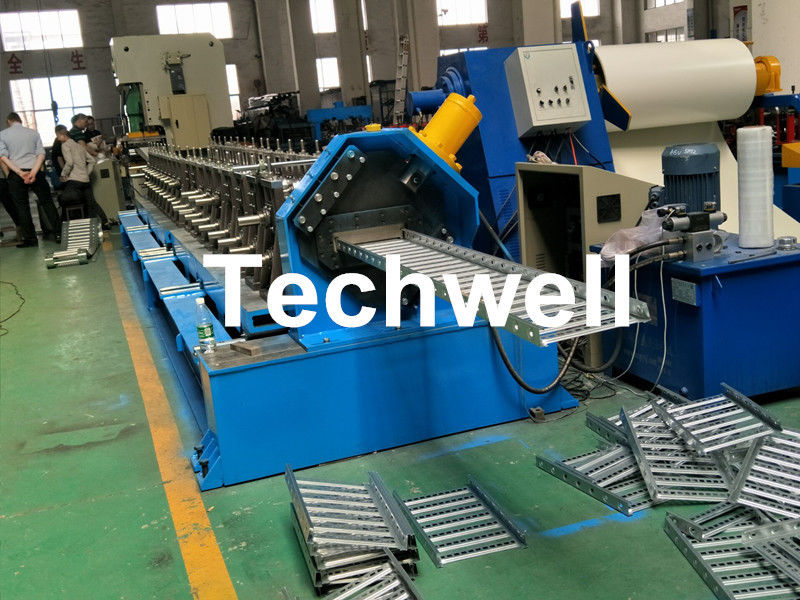 Petit pain en acier galvanisé de chemin de câbles formant la machine avec 18 stations formant le support de rouleau