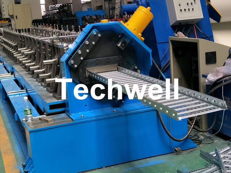 Petit pain en acier galvanisé de chemin de câbles formant la machine avec 18 stations formant le support de rouleau