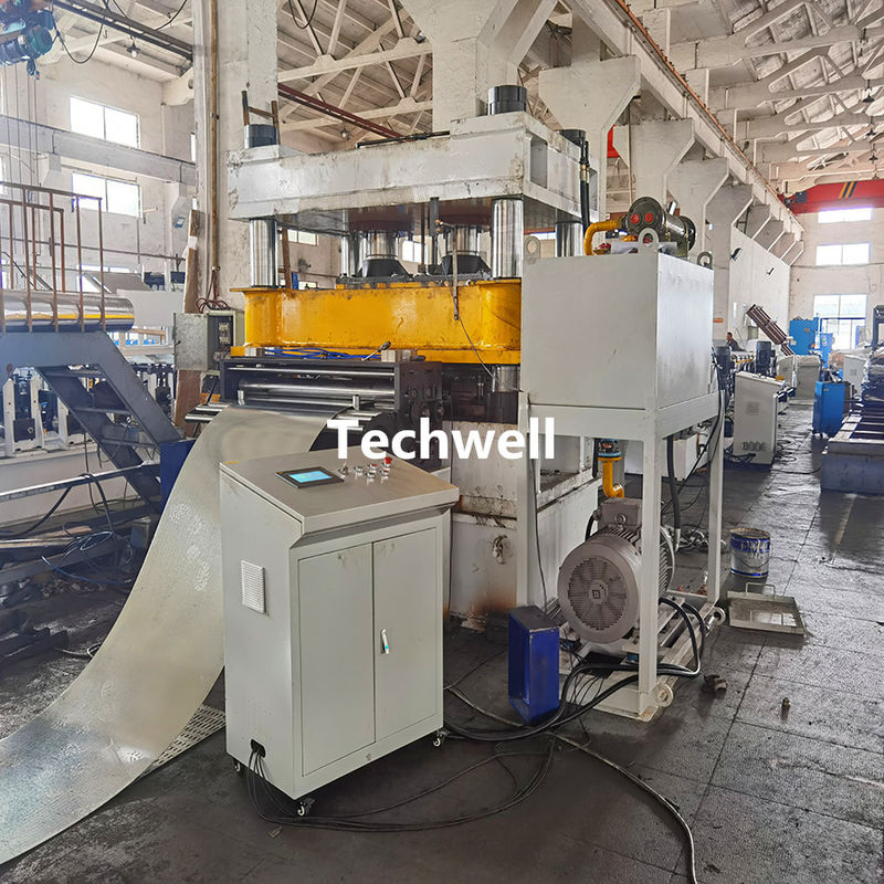 50-600 ligne perforée ajustement automatique de Tray Roll Forming Machine Production de câble de taille